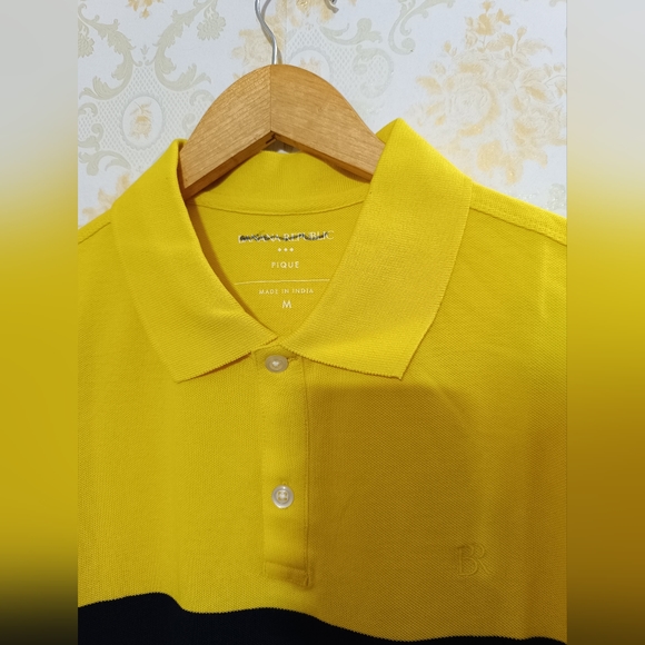 Banana Republic - Picture 3 of 4